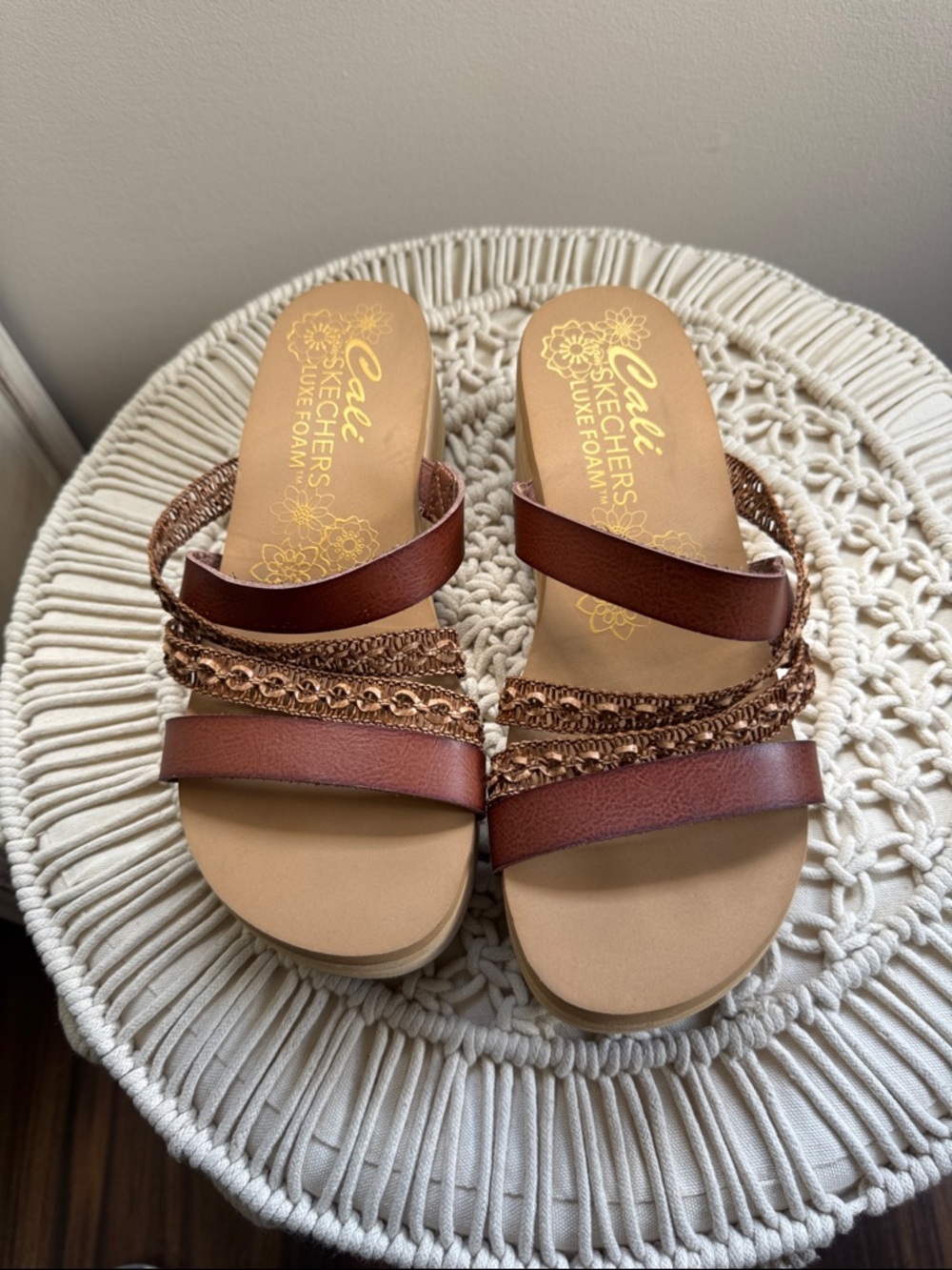 Skechers Women's Brown Braided Strap Wedge Sandals size 8 , used like new